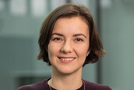 Prof. Dr. Aliona von der Trenck (Portraitfoto) startet an der DHBW Heilbronn und baut den neuen Studiengang Data Science und KI mit auf. 