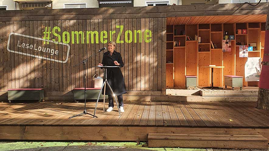 Sportbürgermeisterin Agnes Christner eröffnet die erste Sportbox in Heilbronn. 