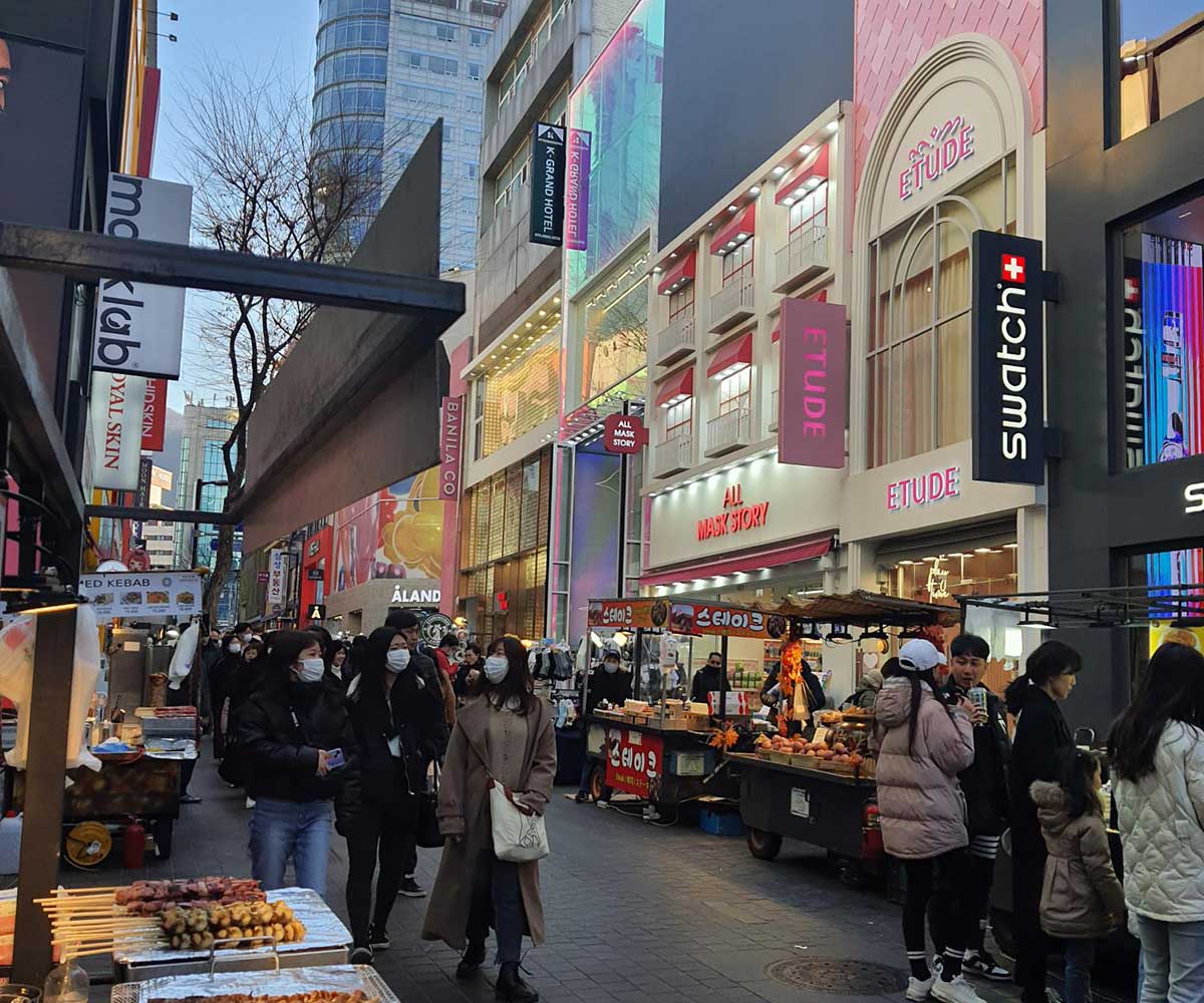 Das hohe Tempo der Menschen und vor allem in der Großstadt Seoul, spürt man sobald man hier ankommt.