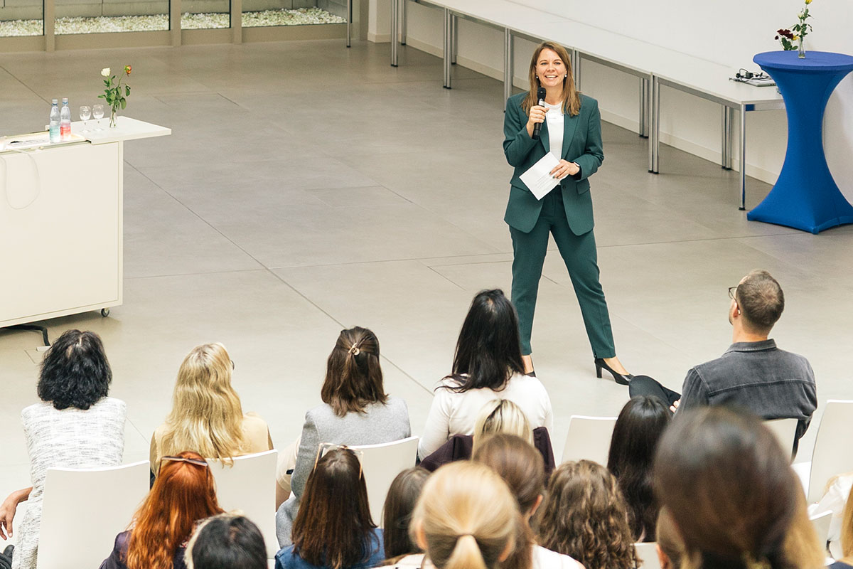 Dr. Miriam Biller von der Dieter Schwarz Stiftung erläutert, warum Innovation Gleichstellung braucht. 
