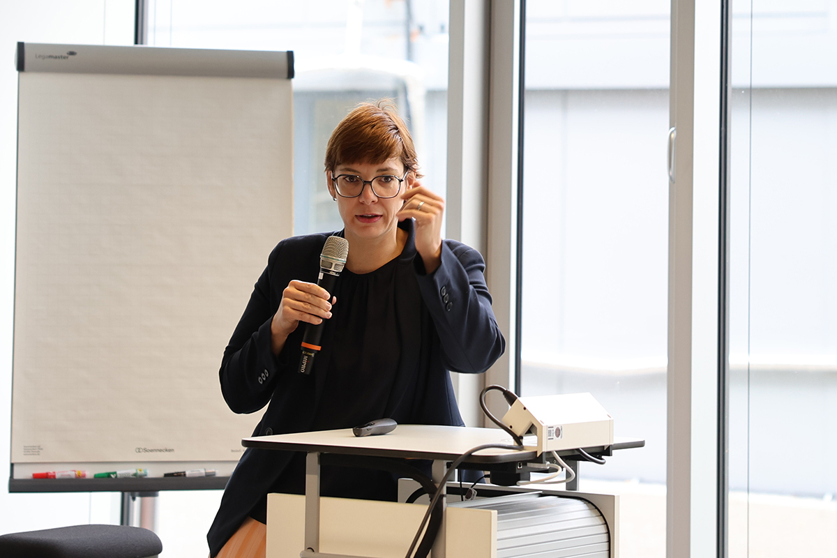 Die Keynote „Frauen und Finanzen: Selbstbewusst, informiert und unabhängig die Zukunft gestalten" hält Prof. Dr. Marlene Haupt.  Die Keynote „„Frauen und Finanzen: Selbstbewusst, informiert und unabhängig die Zukunft gestalten" hielt Professorin Doktorin Marlene Haupt.