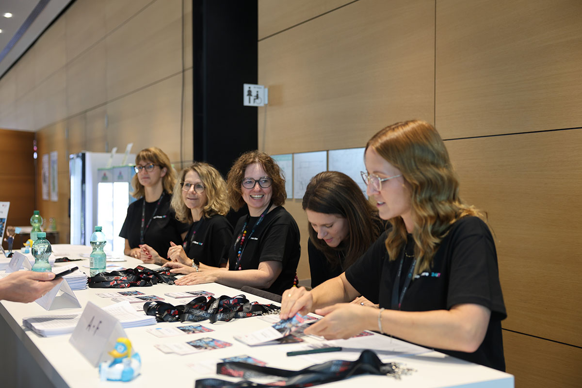 Keine erfolgreiche Veranstaltung ohne das schlagkräftige Team des Studiengangs BWL-Handel. 