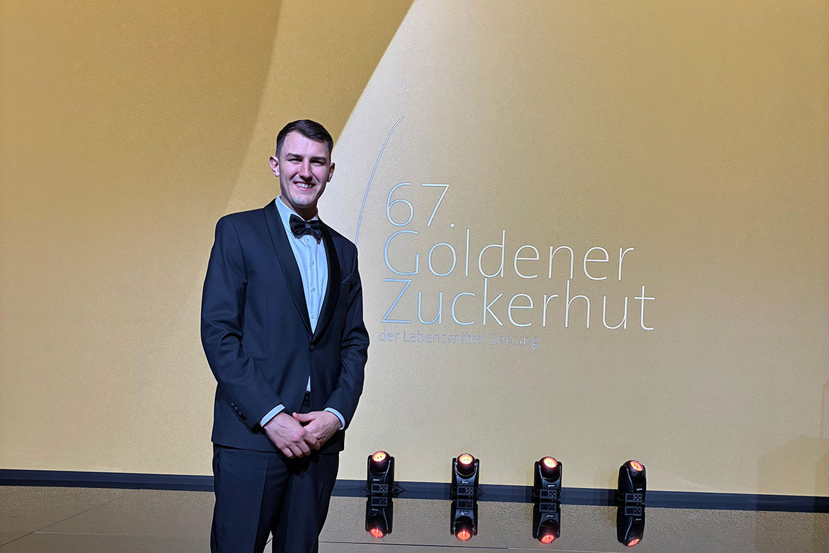 Paul Schledt arbeitet bereits seit 5 Jahren bei Alnatura, zuerst als Dualer Student, jetzt als Einkäufer im Bereich Obst/Gemüse.