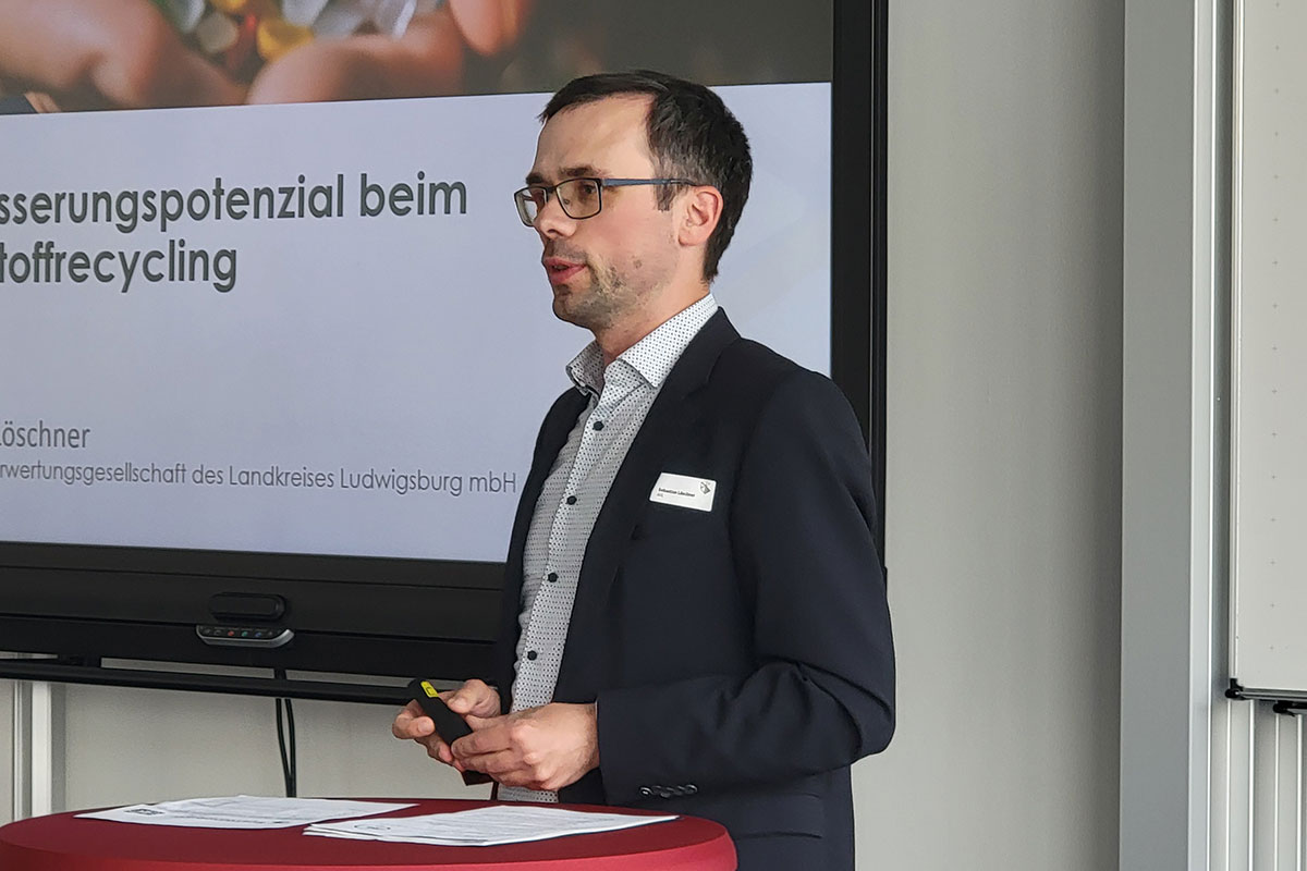 Die Abfallwirtschaft befindet sich im Umbruch - datengetrieben, innovativ und vielfältig. Sebastian Löschner von der AVL Ludwigsburg sieht für die Absolventen neue und sinnvolle Karrierechancen. 