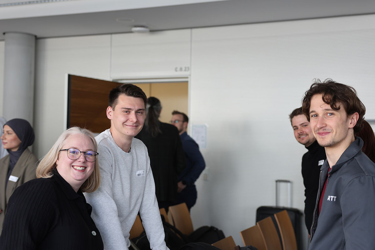 Neben Integrationsseminaren direkt aus der Praxis und interessanten Exkursionen ist diese Konferenz für unsere Studierenden ein Fenster in neue Entwicklungen, eine Gelegenheit zu netzwerken und innovative Impulse zu erhalten. 