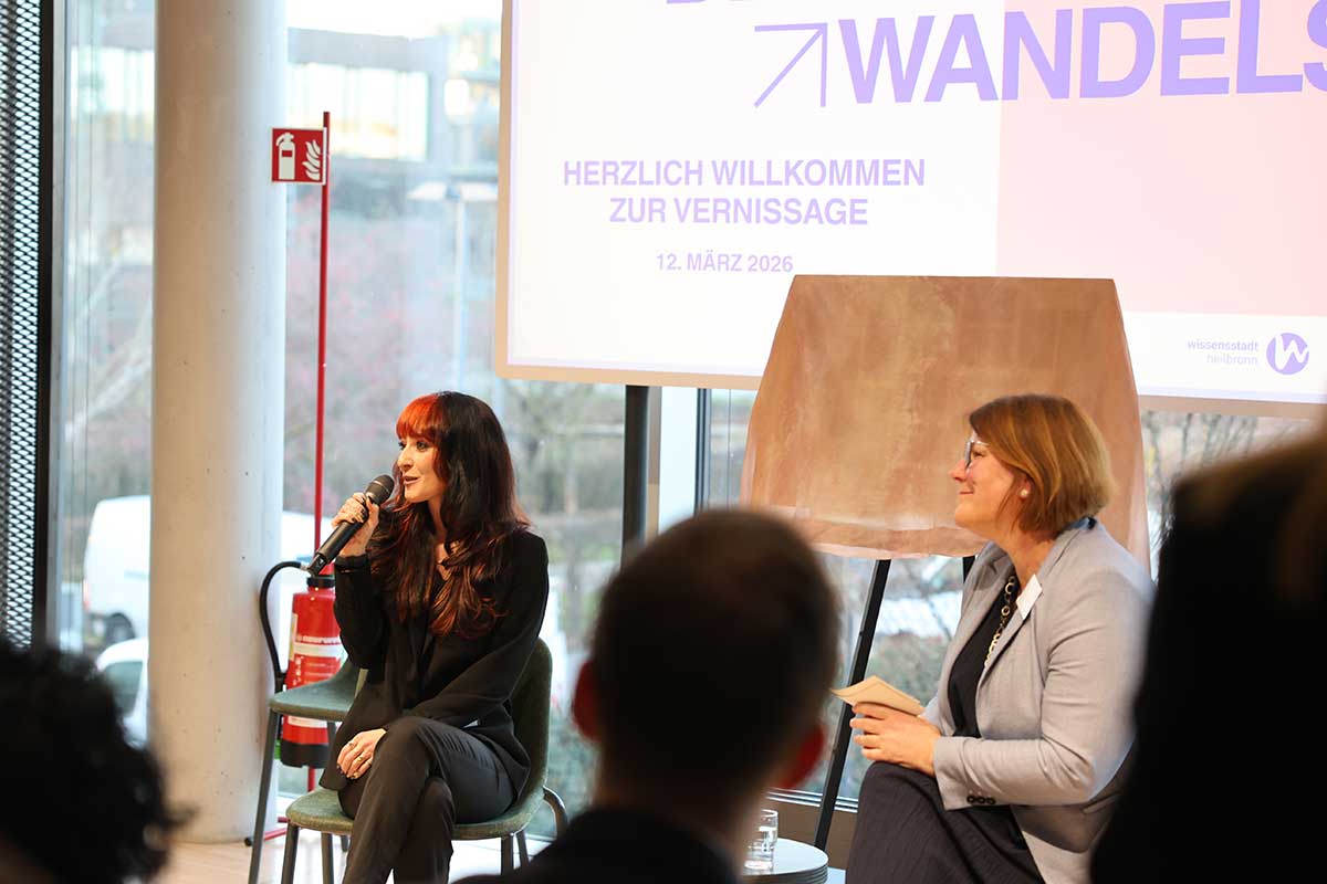 Fotografin Eva-Maria Gebhardt im Gespräch mit Simone Rieß vom FemHub powered by WoMent. 